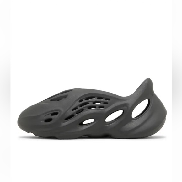 Adidas × Kanye West × Yeezy
Yeezy Foam RNNR in Carbon Men’s size 8 - Picture 3 of 16